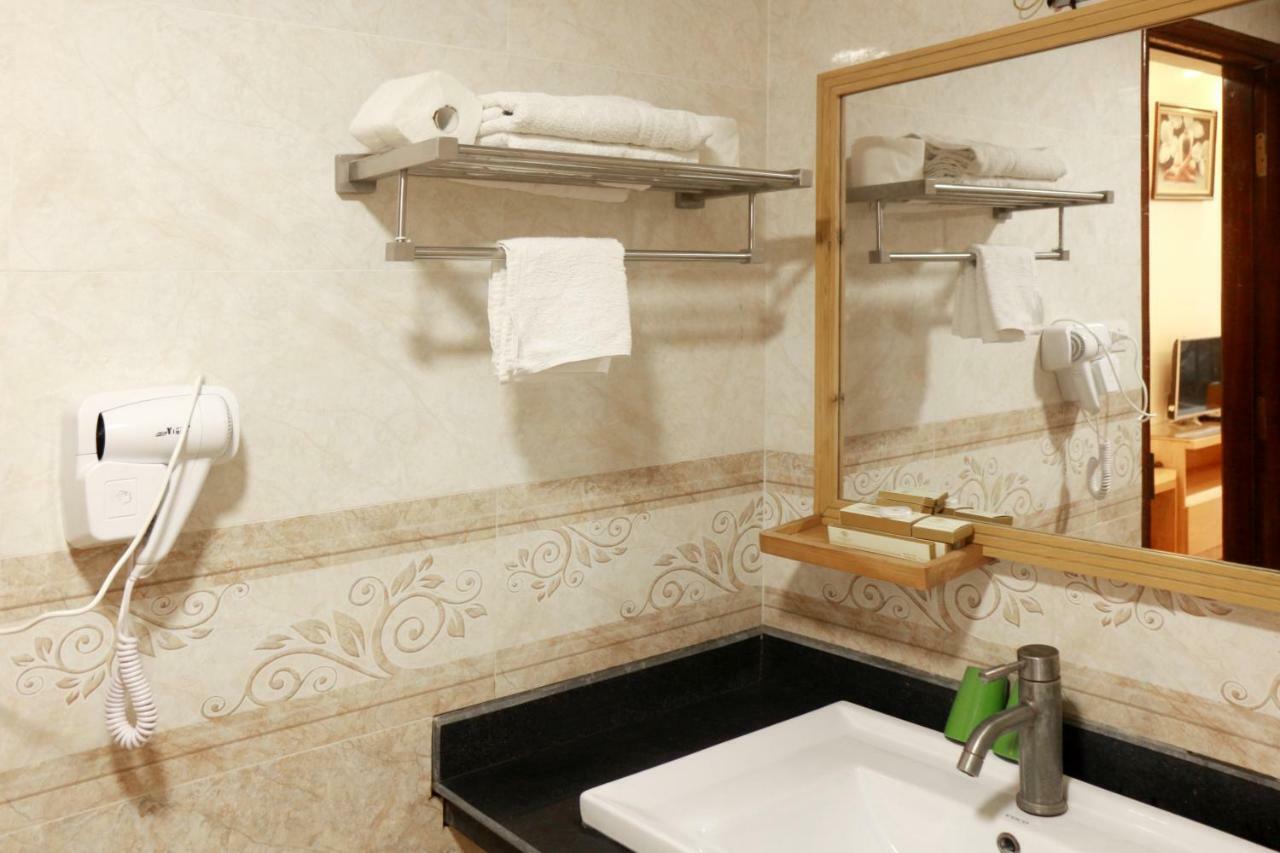 Thanh Binh Gold Hotel Сам Сон Екстериор снимка